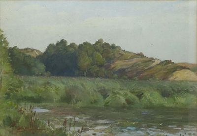 peinture représentant un paysage avec une rivière et des collines en arrière-plan