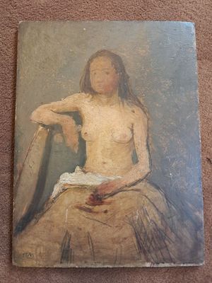 un vieux tableau représentant une femme assise sur une chaise, le bras posé sur un oreiller