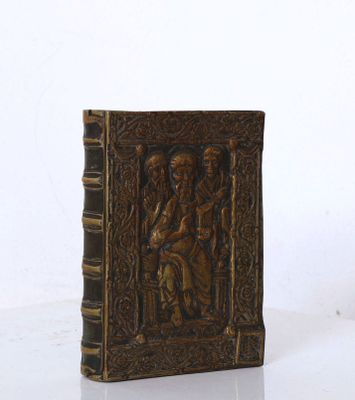 Max LE VERRIER (1891-1973). Boîte en bronze patiné, simulant…