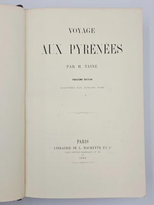 un livre ouvert avec un titre en noir et blanc