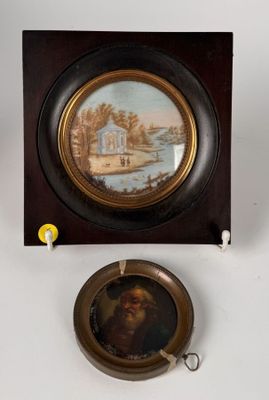 Un lot comprenant deux miniatures: