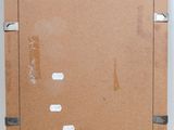 a picture of a picture of a box on the wall