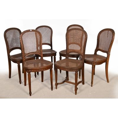 six chaises anciennes à dossier et assise en rotin
