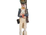 figurine représentant un soldat tenant un fusil et un fusil