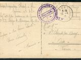 une vieille carte postale avec un timbre au recto