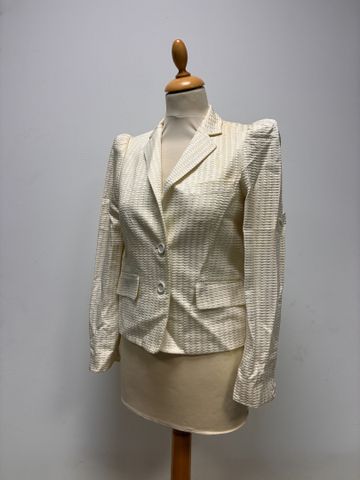 GUCCI - veste blanche habillé. Taille 42. Tâches à nettoyer