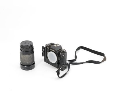 NIKON FG - Appareil photo FG monté d'un objectif ROKINON Aut…