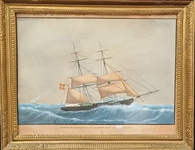 tableau représentant un voilier, dans un cadre doré, accroché au mur