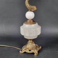 Lampe en albâtre et bronze doré à décor d'un dauphin (H. (photo 2)