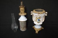 Lampe française ancienne en porcelaine avec montures en bron… (photo 3)