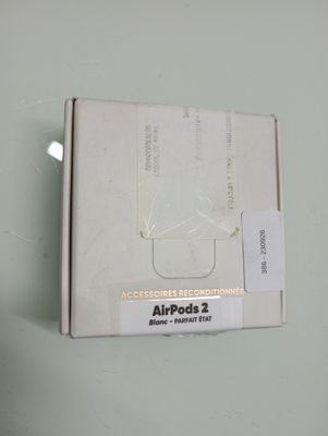 packaging of an apple ipod 3 in a white box on a table