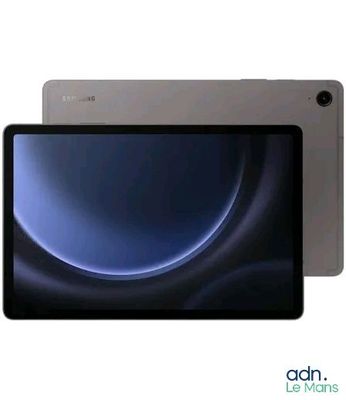 une image représentant une photo d'une tablette dotée d'un écran incurvé
