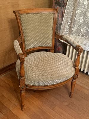 Fauteuil de style Directoire, Enlèvement sur place à Breteno…