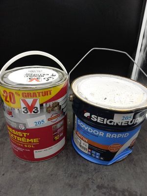 2 petits pots de peinture de 3L chacun LA SEIGNEURIE Soydor … - Photo 1