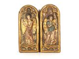 paire de panneaux en bois sculpté représentant des anges et une femme