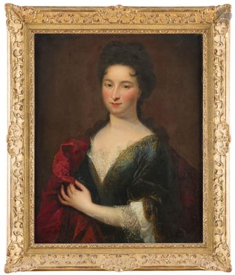 un tableau représentant une femme en robe verte tenant un foulard rouge