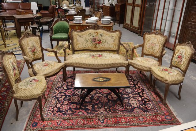 Ensemble de salon de style Louis XV cinq pièces en bois naturel m...