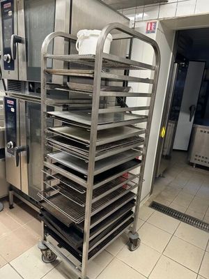 échelle pâtissière avec plaques et grilles - Photo 1