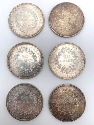 six pièces britanniques différentes, dont un souverain, un souverain, un souverain et un souverain