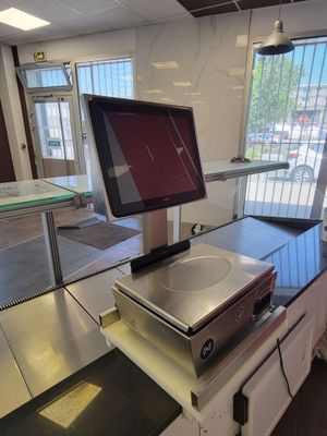 an image of a computer on a table in a store