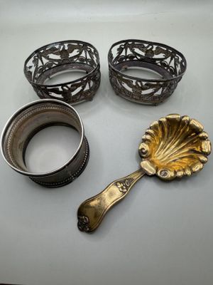 Ensemble en argent et vermeil Minerve : un rond de serviette… - Photo 1