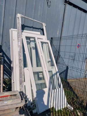 Lot de 8 menuiseries Saint Gobain dont 4 portes fenêtres ave…