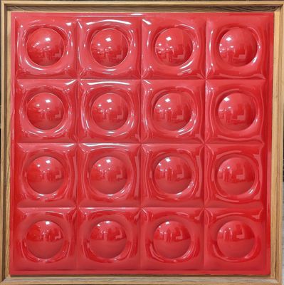 une image représentant un tableau sur lequel figure une boîte rouge remplie de bulles