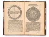 un livre ouvert sur lequel figure l'image d'un phoque