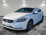 Volvo V40 2.0 D4 Momentum Business Plus