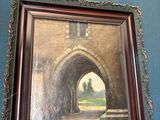 tableau représentant une arcade dans un mur bleu, avec un banc au premier plan