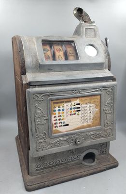 une machine à sous équipée de nombreux boutons