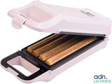 un grille-pain dans lequel se trouvent plusieurs bâtonnets de pain grillé
