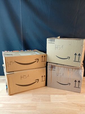 Lot de 4 colis Mystere (Retour Amazon,NPAI, Adresse incomple…