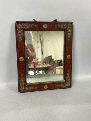 a mirror that is sitting on a table