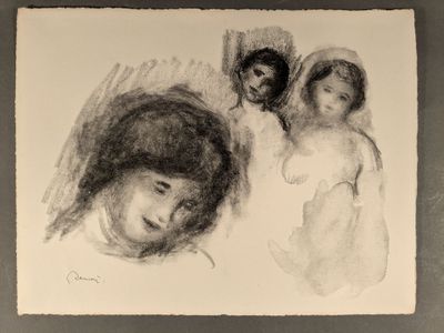 deux dessins représentant une femme et deux enfants sur une photo en noir et blanc