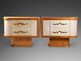 une paire de buffets Art déco dans le style de Person