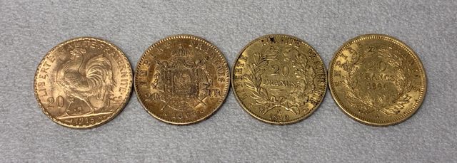 4 pièces de monnaie en or à valeur faciale de vingt francs, 1913,