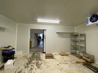 Une chambre froide 25m2 en panneaux isolants, 1 porte coulis… (photo 6)