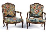 deux chaises avec rembourrage floral rembourrage rembourrage rembourrage rembourrage rembourrage rembourrage rembourrage