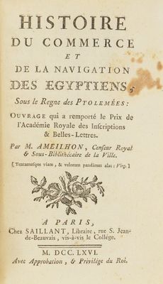 un vieux livre avec l'image d'un oiseau