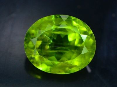 PERIDOT NATUREL - Provenance HIMALAYA PAKISTAN - 5.