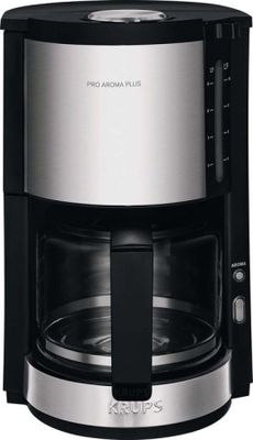 gros plan d'une cafetière sur fond blanc