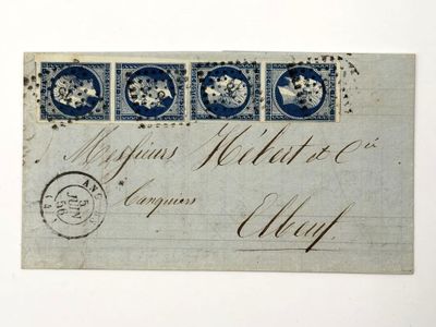 un gros plan d'un morceau de papier avec des timbres dessus
