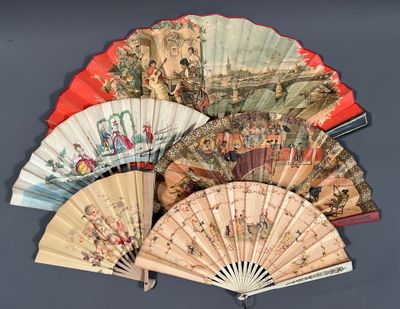 un groupe de figurines asiatiques exposées sur une table