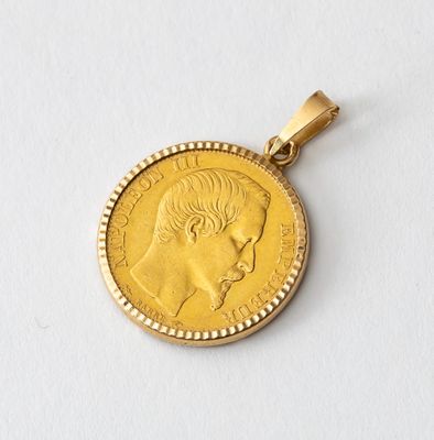 l'image d'une pièce d'or sur laquelle figure le visage d'une femme