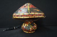 lampe champignon de style Tiffany - modèle « Dragonfly at su… (photo 2)