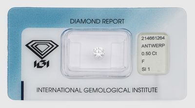 un diamant dans une carte sur laquelle figure un diamant blanc