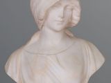 buste en marbre d'une femme coiffée d'un turban