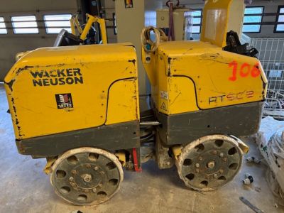 1 rouleau vibrant WACKER NEUSON type RT SC2 - Photo 1