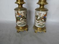 Paire de lampes à pétrole en faïence dans le gout de Nankin … (photo 2)